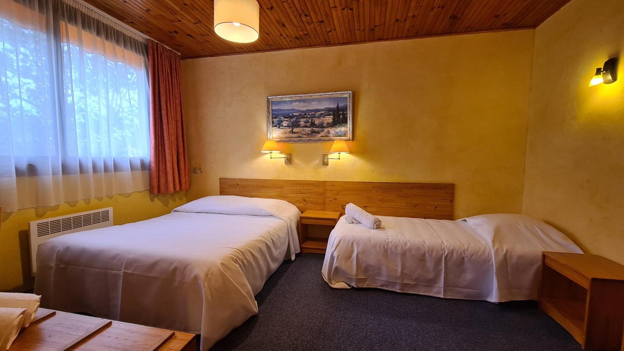 Angeprovence Hotell Saint-Étienne-les-Orgues Exteriör bild
